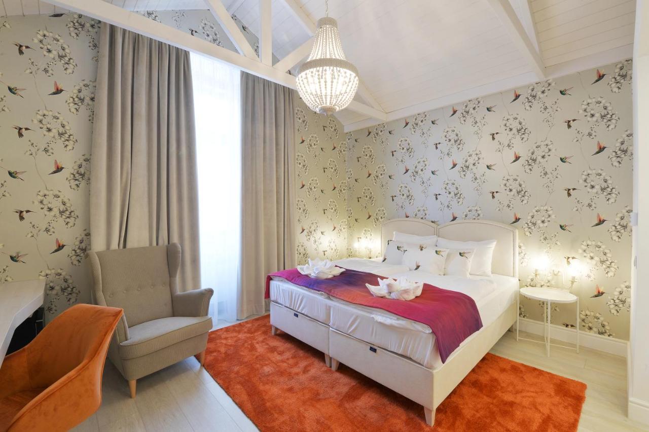 1552 Boutique Hotel Eger Bagian luar foto